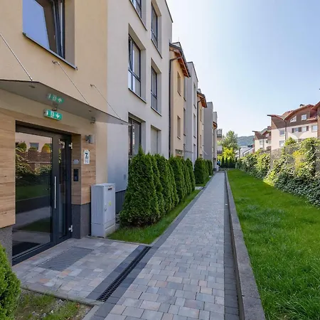 Nowoczesny W Bielsku-bialej Z Widokiem Na Gory By Renters *