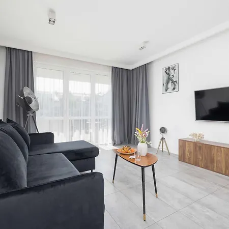 Nowoczesny W Bielsku-bialej Z Widokiem Na Gory By Renters *